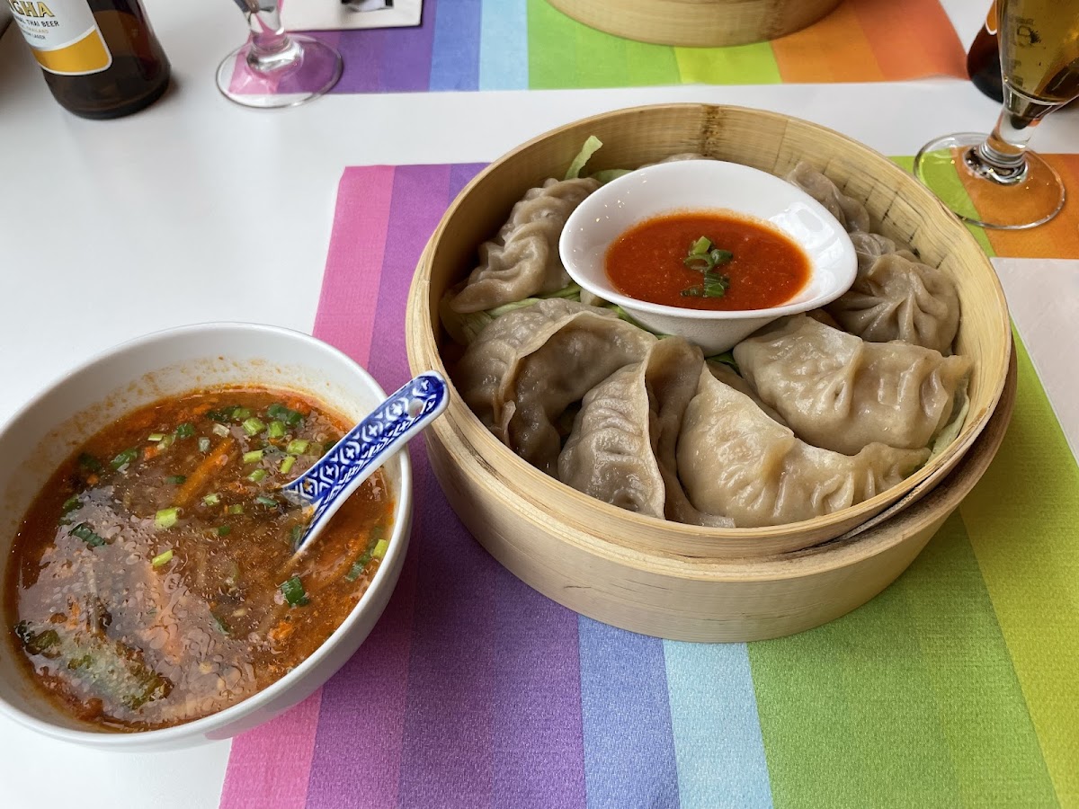 Tsering Momo - Foodtruck Photos 2